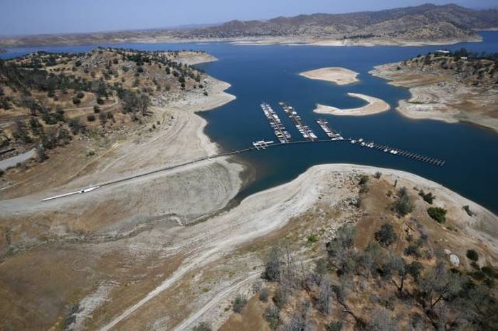 Experts Are Saying California Is Experiencing Its Worst Drought In 1,200 Years (21 pics)
