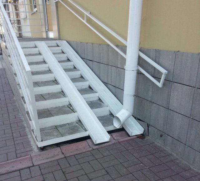 Epic Fails That Are Just Too Funny To Be Ignored (44 pics)