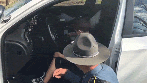 State Troopers Surprise A Kid For His Birthday After His Whole Class Bailed (7 pics)