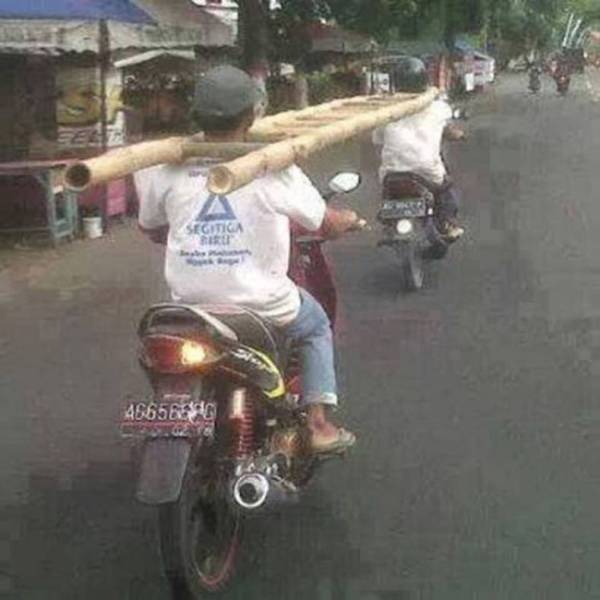 Crazy People Who Have No Business Riding Motorcycles (77 pics)