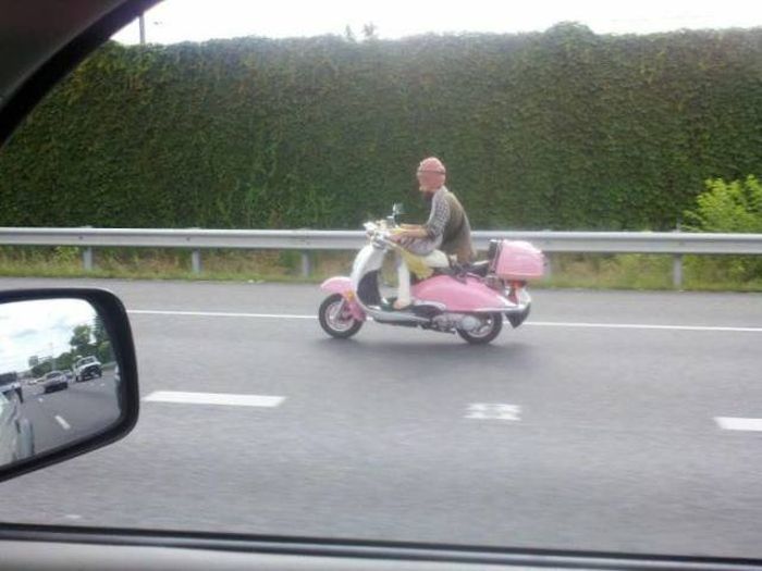 Crazy People Who Have No Business Riding Motorcycles (77 pics)