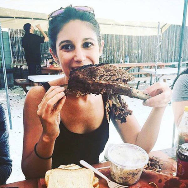 These Hot Girls With Bbq Will Make You Happy And Hungry Pics