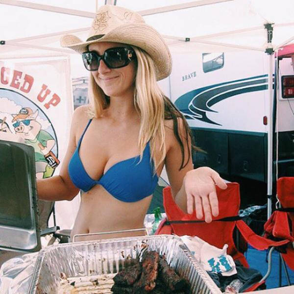 These Hot Girls With BBQ Will Make You Happy And Hungry (52 pics)