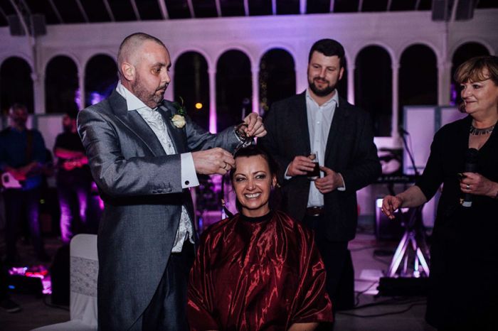 Bride Supports Her Terminally Ill Groom By Shaving Her Head At Their Wedding (11 pics)