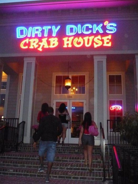 26 Restaurants That Got Away With Having Ridiculous Names (26 pics)