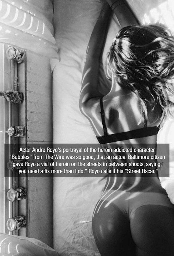 Hot Babes And Helpful Facts To Satisfy Your Eyes And Your Brain (31 pics)