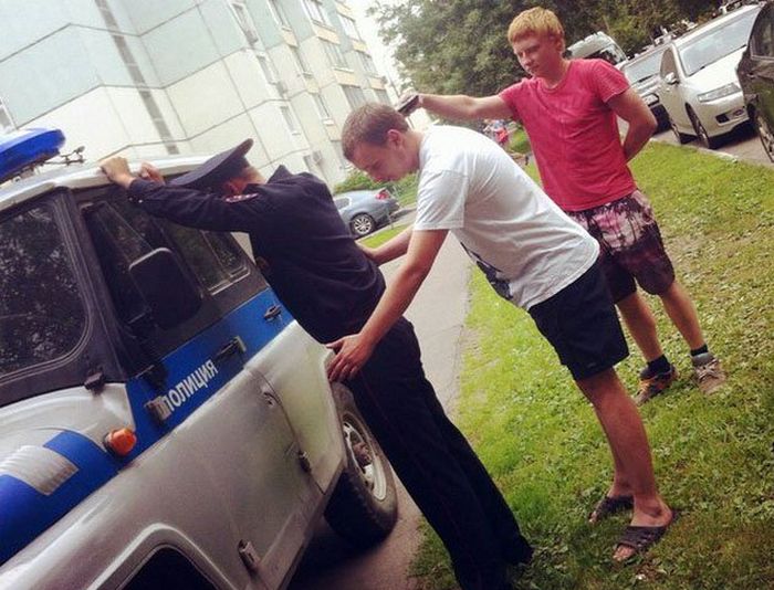 Acid Picdump (102 pics)