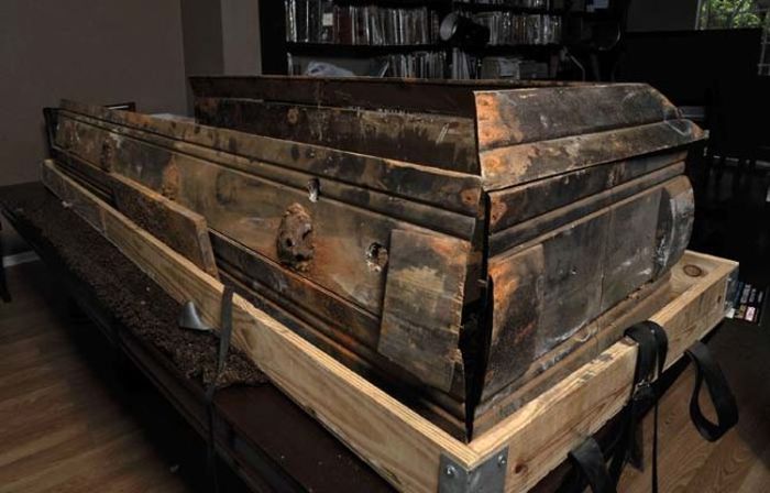 Lee Harvey Oswald's Coffin Got Caught Up In A Heated Legal Battle (6 pics)