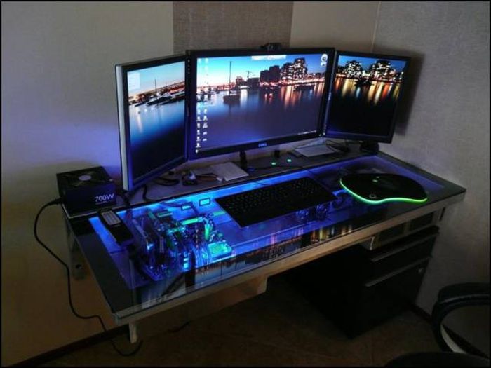 The Coolest Gaming Rigs And Gaming Rooms From Around The World (24 pics)