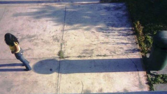 Shadows Can Be Used To Make Any Photo Look Dirty (30 pics)