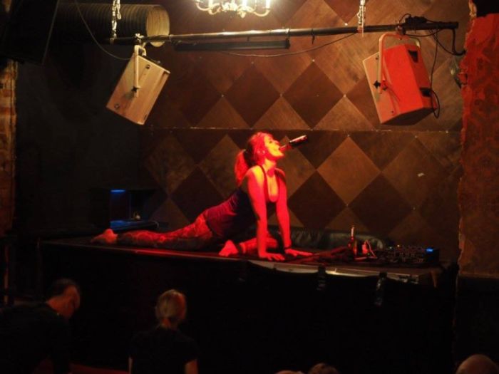 A Yoga Studio In Berlin Is Allowing Students To Bring Beer To Class (13 pics)