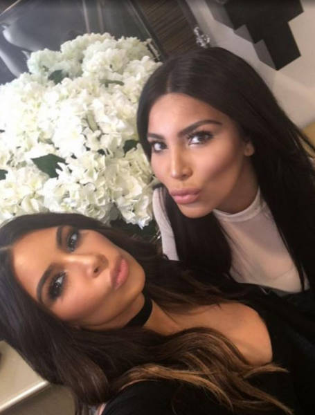 Side By Side Comparisons Of Celebrities And Their Lookalikes (42 pics) Side By Side Comparisons Of Celebrities And Their Lookalikes (42 pics)