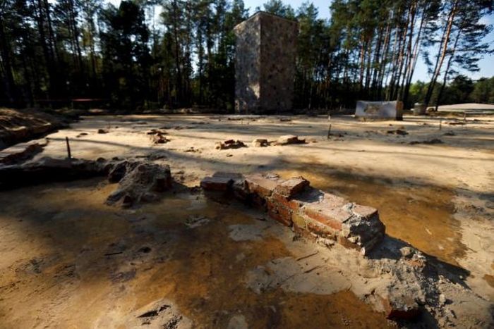 Archaeologists Discover Buried Gas Chambers In Poland (9 pics)