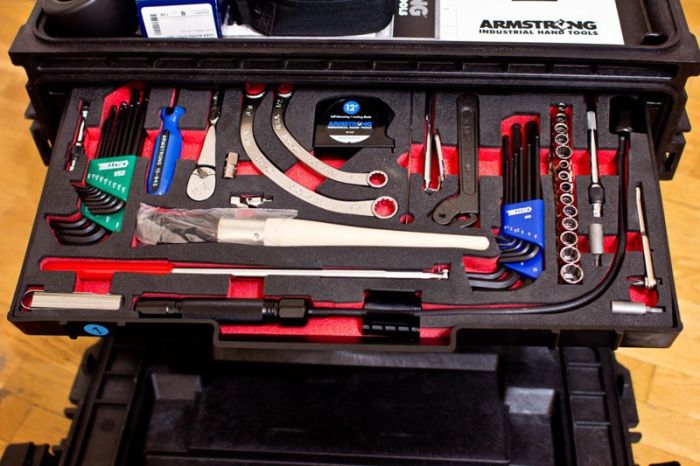 A Look Inside The Tool Box Of An American Military Engineer (15 pics)