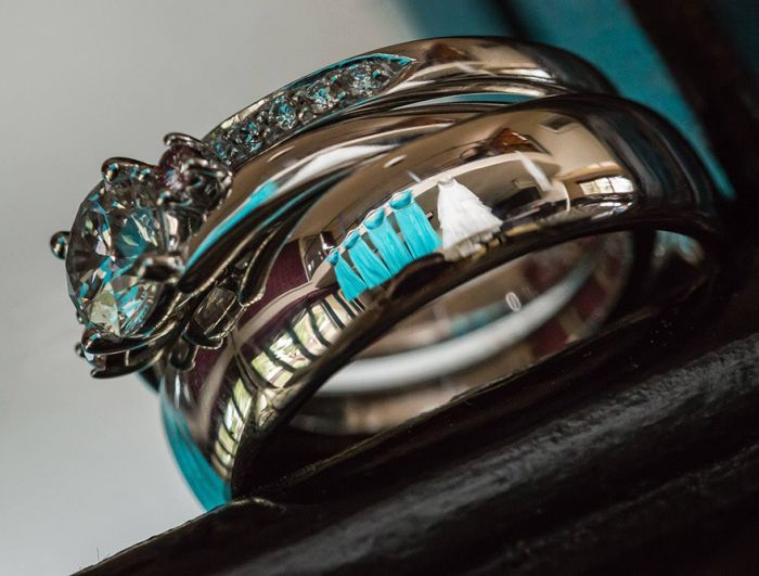 Self-Taught Photographer Uses Wedding Rings To Take Unique Photos (12 pics)