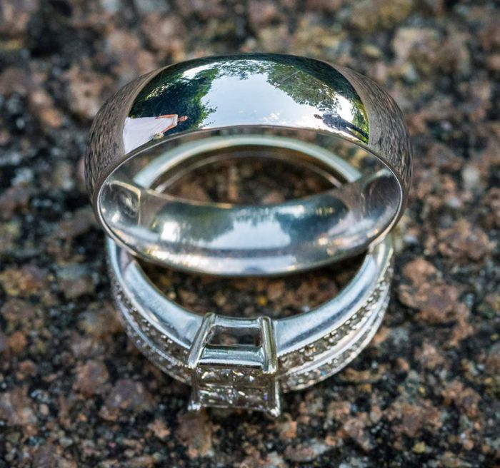 Self-Taught Photographer Uses Wedding Rings To Take Unique Photos (12 pics)