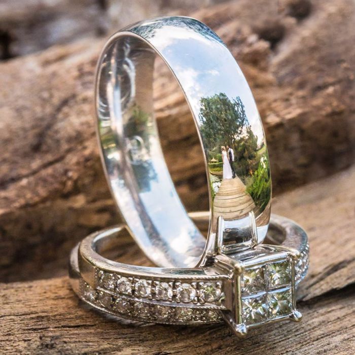 Self-Taught Photographer Uses Wedding Rings To Take Unique Photos (12 pics)