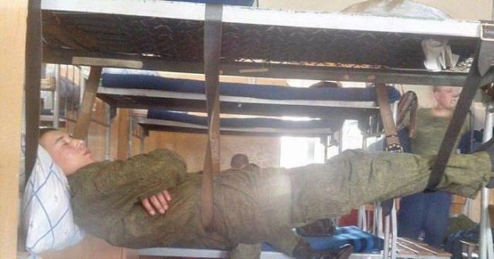 Awesome Photos From Exciting Adventures In The Army (43 pics)