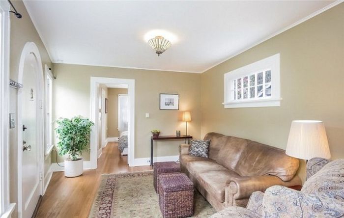 The Montlake Spite House Looks A Lot Bigger On The Inside (13 pics)