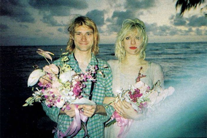 Vintage Photos From Kurt Cobain And Courtney Love's Wedding Day (7 pics)