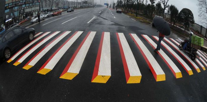 India Is Using 3D Paintings To Inspire Drivers To Slow Down (5 pics)