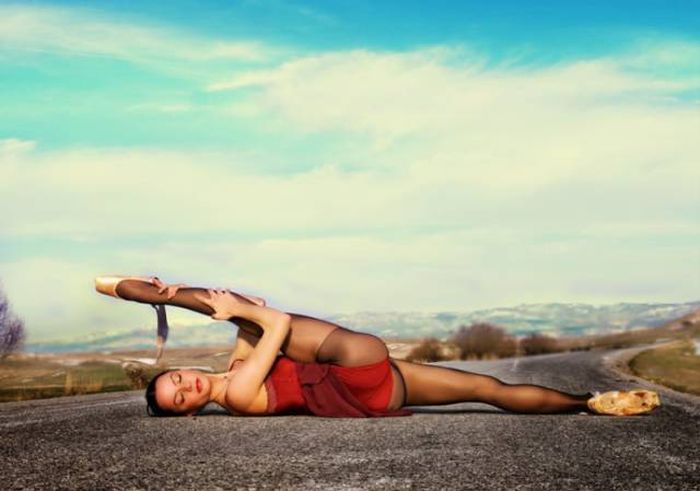 Beautiful Bendy Women That Will Excite Your Imagination (49 pics)