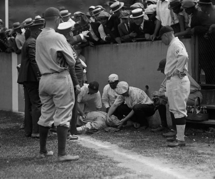 Fascinating Photos That Prove Only The Strong Survive In The World Of Sports (13 pics)