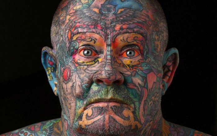 Gangster Covers Every Single Inch Of His Body In Tattoos (16 pics)