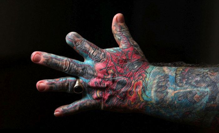 Gangster Covers Every Single Inch Of His Body In Tattoos (16 pics)