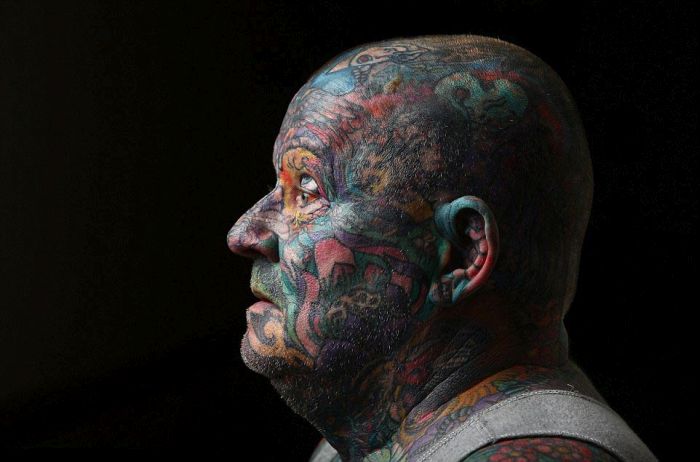 Gangster Covers Every Single Inch Of His Body In Tattoos (16 pics)