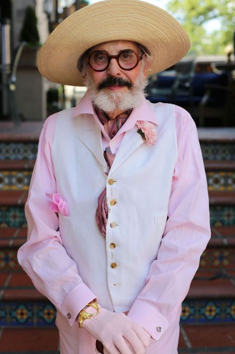 Seniors Who Aren't Afraid To Dress Up And Look Hip (25 pics)