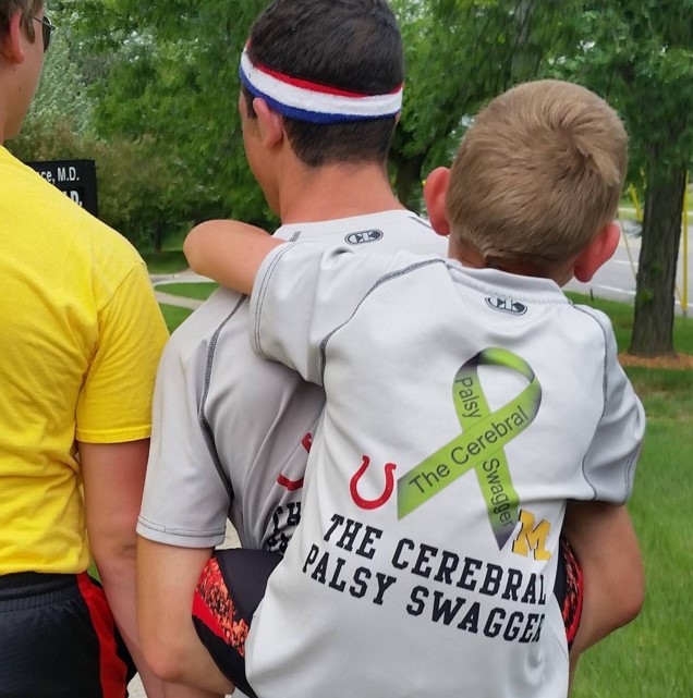 Teen Raises Awareness For Cerebral Palsy By Carrying His Brother 111 Miles (10 pics)
