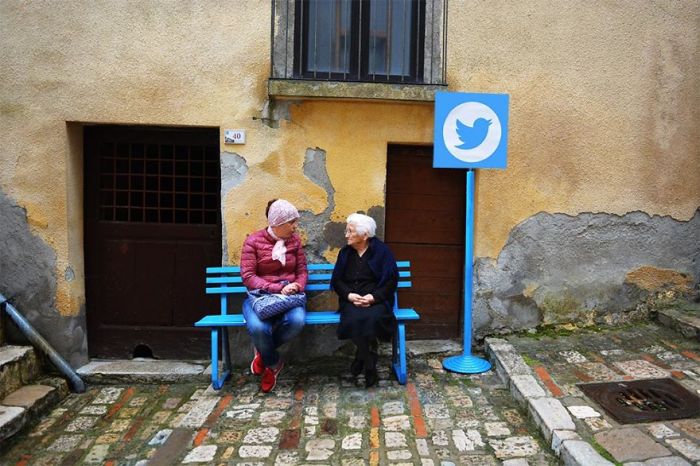 Artist Turns Italian Village Into A Real Life Version Of The Internet (11 pics)