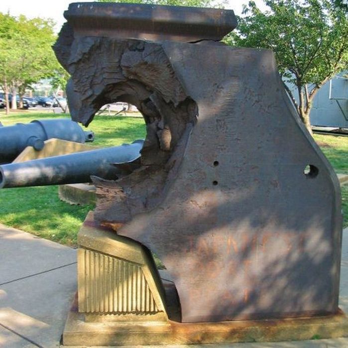 Armor Plate From Yamato Ship Shows The True Power Of Armor Piercing Shells (4 pics)