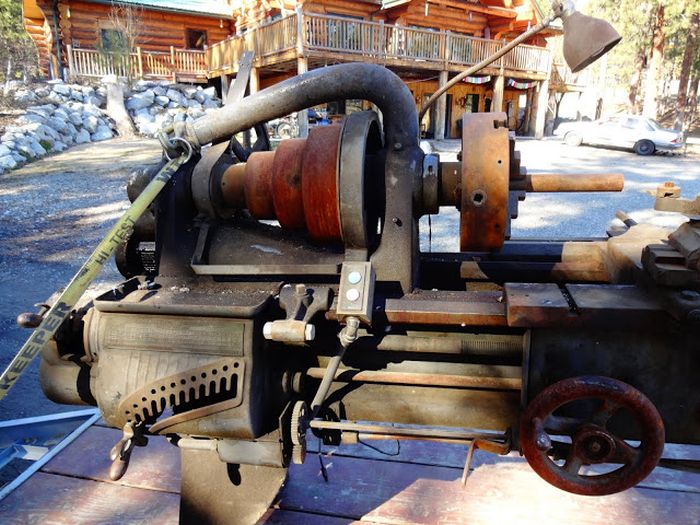 Old Hendey Lathe Discovered At A Junkyard (14 pics)