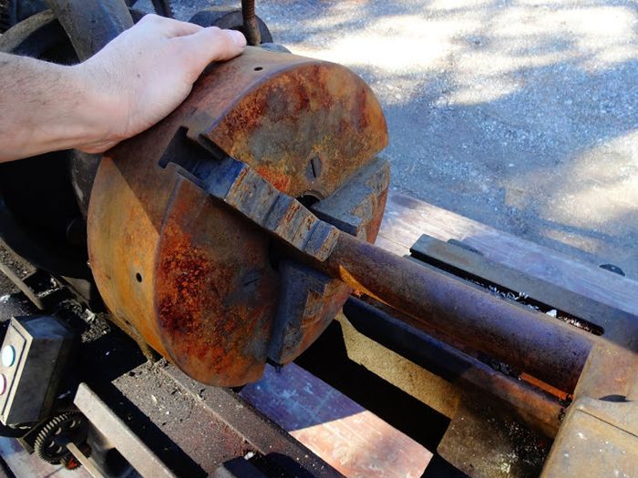 Old Hendey Lathe Discovered At A Junkyard (14 pics)