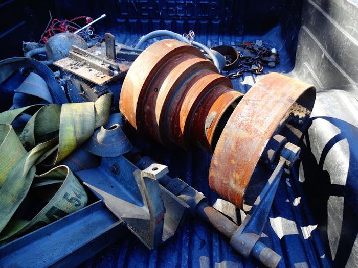 Old Hendey Lathe Discovered At A Junkyard (14 pics)