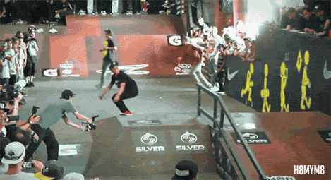 12 Mind Blowing Skateboard Tricks That You Need To See (12 gifs)