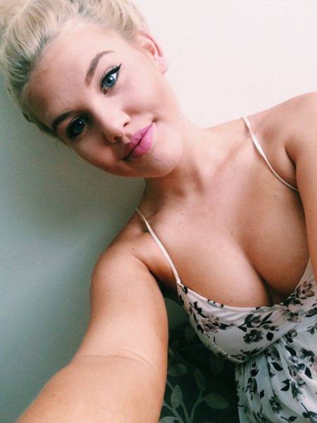 Be Careful Because These Beautiful Busty Ladies Are Very Distracting (54 pics)