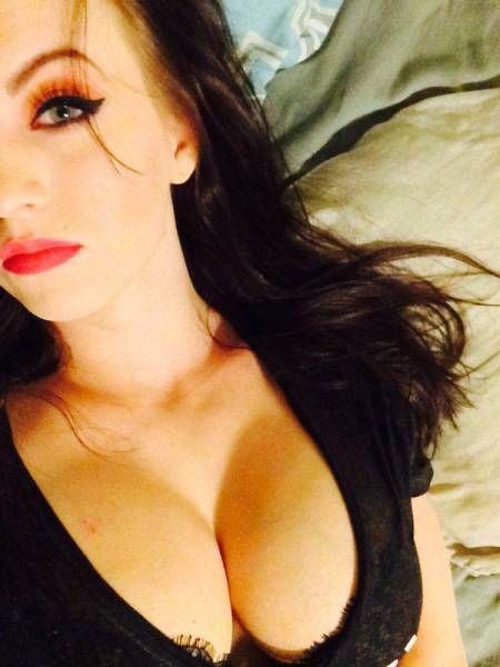 Be Careful Because These Beautiful Busty Ladies Are Very Distracting (54 pics)