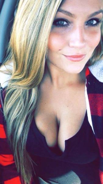 Be Careful Because These Beautiful Busty Ladies Are Very Distracting (54 pics)