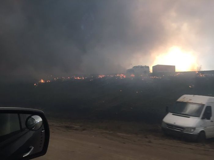 Wildfire Causes Fort McMurray To Be Evacuated (27 pics)