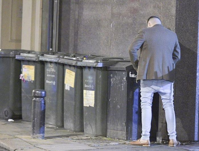 England Didn't Mess Around On May Day Weekend (25 pics)