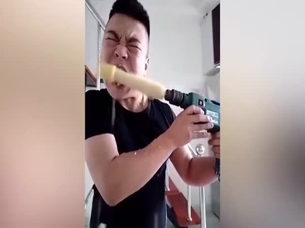 How To Eat A Corn Cob In Ten Seconds