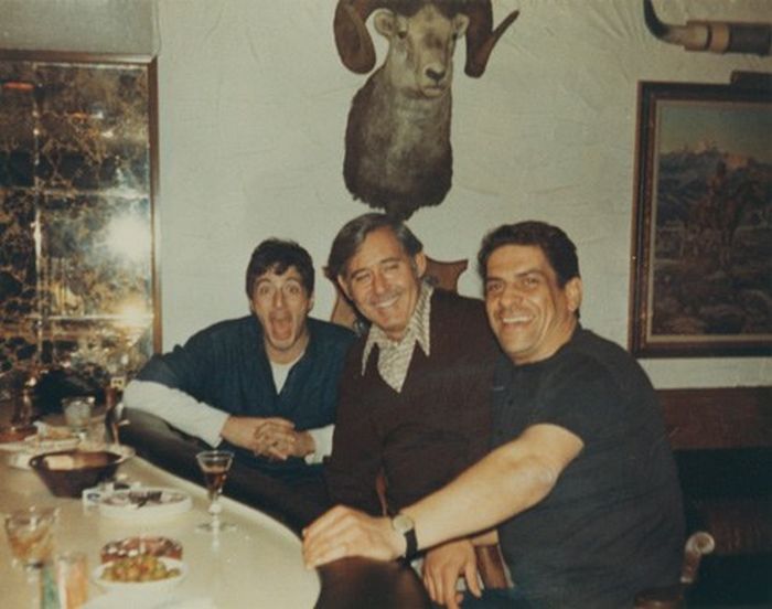 Al Pacino Actually Hung Out With The Mafia While Doing Research For The Godfather (2 pics)