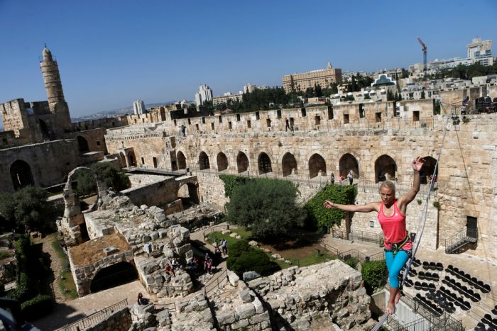 American Walks Across A Tightrope At Jerusalem's Tower Of David (11 pics)