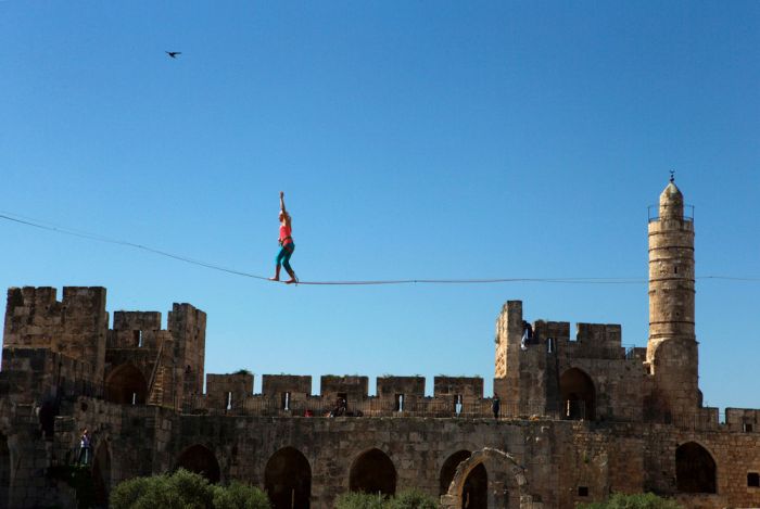 American Walks Across A Tightrope At Jerusalem's Tower Of David (11 pics)