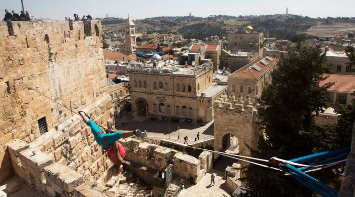 American Walks Across A Tightrope At Jerusalem's Tower Of David (11 pics)