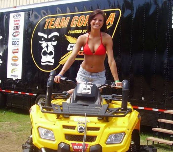 You Just Can't Argue With Gorgeous Girls On Four Wheelers (58 pics)