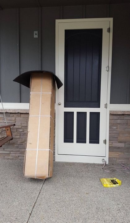 You Can't Say This Delivery Man Didn't Honor The Request (2 pics)